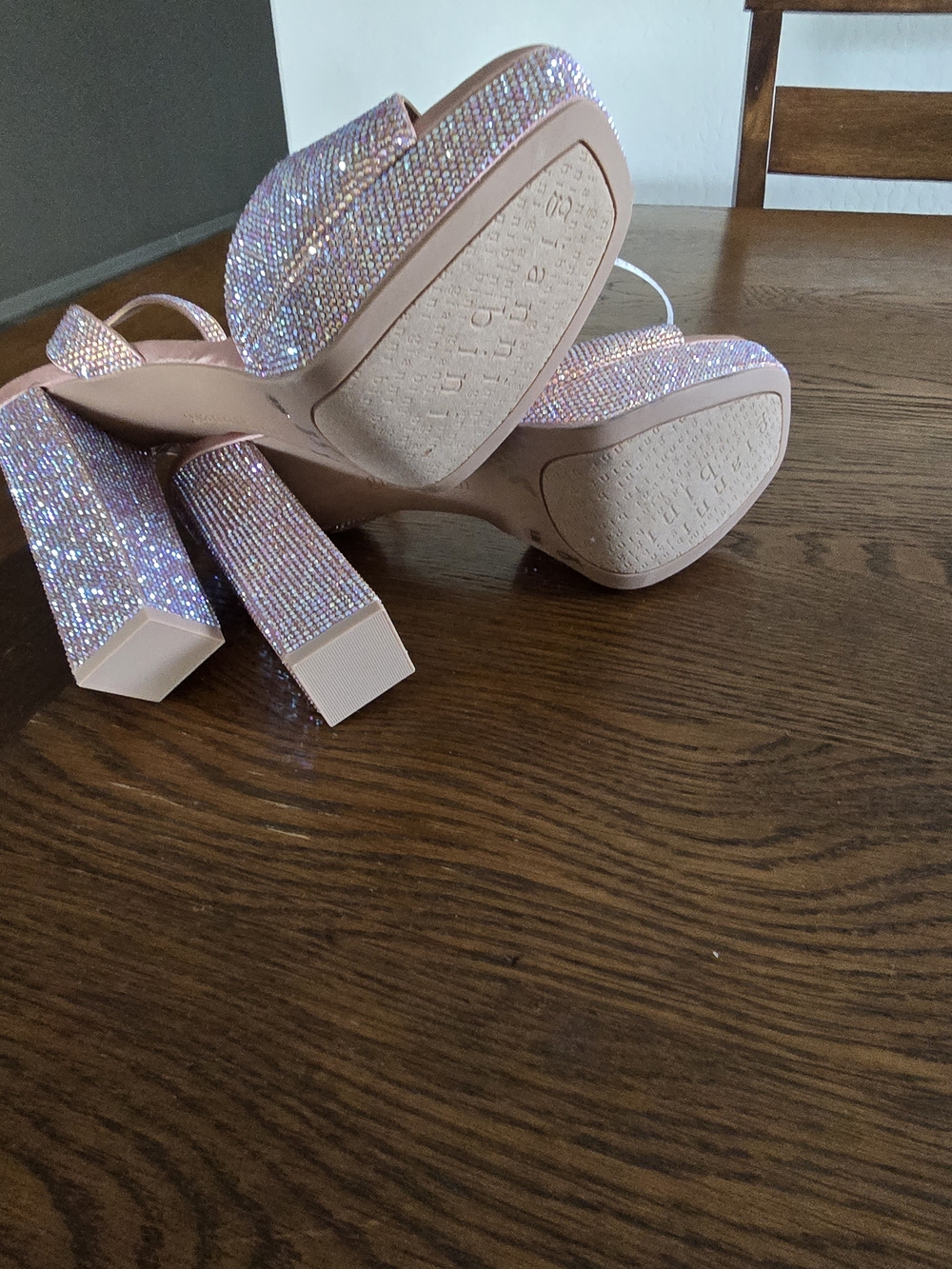 Gianni Bini Pink Crystal-Embellished Platform Slingbacks - Picture 5 of 5